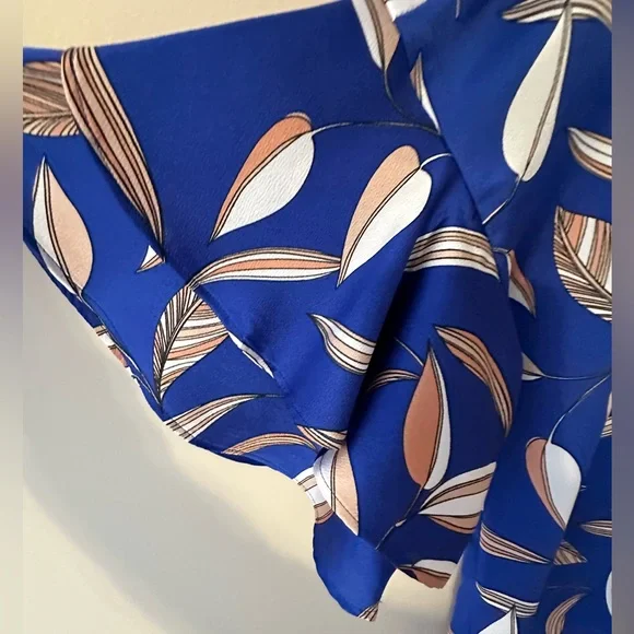 Liz Claiborne Navy Leaf Print Blouse - Picture 7 of 10